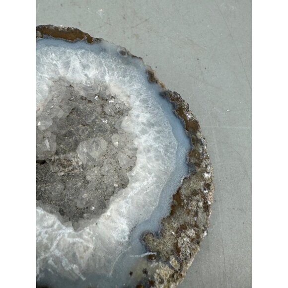 Natural Geode Rock Half With Crystalline Interior For Display Or Collection READ - Picture 9 of 10